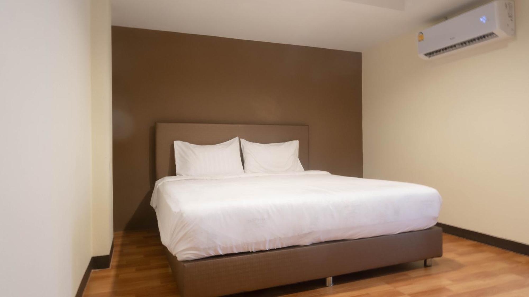 Airport A1 Hotel Csiangmaj Kültér fotó